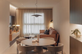 Salón Polop. Proyecto de interiorismo y decoración de Blanco Pimienta 